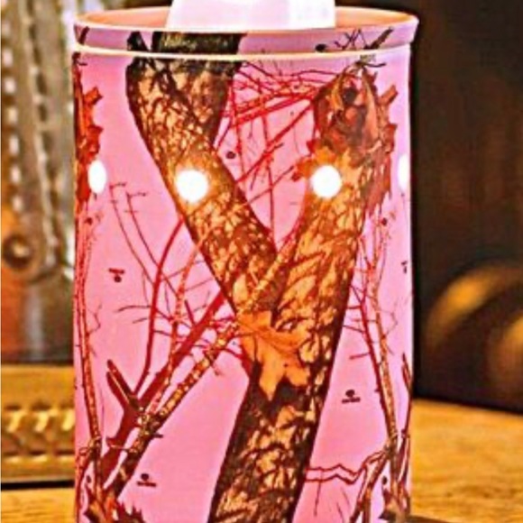 ISO - sentsy pink camo mossy oak break up warmer ( full size) - Picture 1 of 1